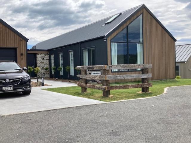 The Landsborough Tekapo Villa Lake Tekapo Ngoại thất bức ảnh